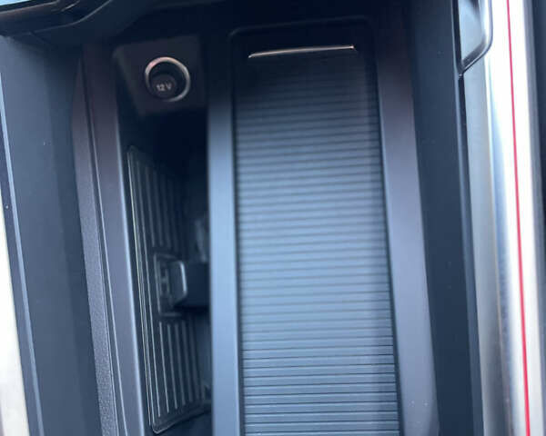 Чорний Ауді E-Tron, об'ємом двигуна 0 л та пробігом 35 тис. км за 40950 $, фото 30 на Automoto.ua