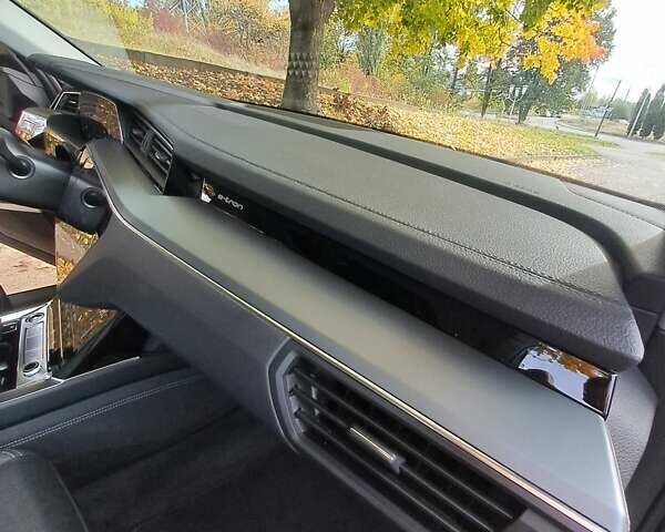 Черный Ауди E-Tron, объемом двигателя 0 л и пробегом 200 тыс. км за 27500 $, фото 47 на Automoto.ua