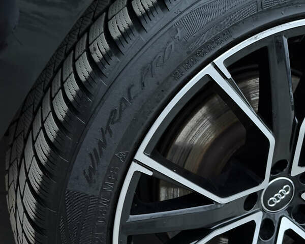 Чорний Ауді E-Tron, об'ємом двигуна 0 л та пробігом 84 тис. км за 36000 $, фото 27 на Automoto.ua