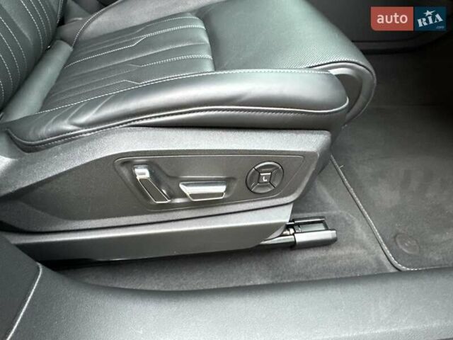 Чорний Ауді E-Tron, об'ємом двигуна 0 л та пробігом 58 тис. км за 42999 $, фото 70 на Automoto.ua