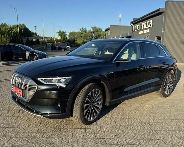 Черный Ауди E-Tron, объемом двигателя 0 л и пробегом 35 тыс. км за 41338 $, фото 4 на Automoto.ua