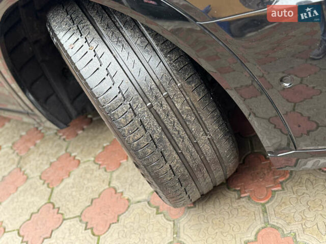 Чорний Ауді E-Tron, об'ємом двигуна 0 л та пробігом 190 тис. км за 24199 $, фото 58 на Automoto.ua