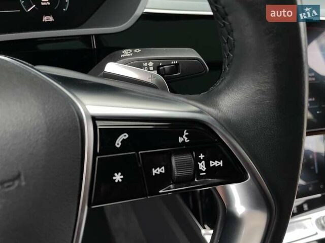 Черный Ауди E-Tron, объемом двигателя 0 л и пробегом 66 тыс. км за 41900 $, фото 60 на Automoto.ua