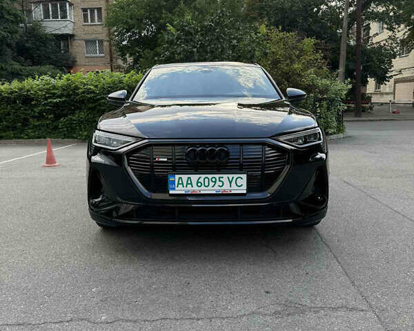 Черный Ауди E-Tron, объемом двигателя 0 л и пробегом 23 тыс. км за 35900 $, фото 1 на Automoto.ua