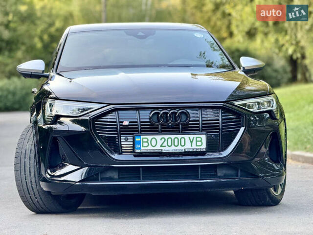 Чорний Ауді E-Tron, об'ємом двигуна 0 л та пробігом 79 тис. км за 44200 $, фото 2 на Automoto.ua