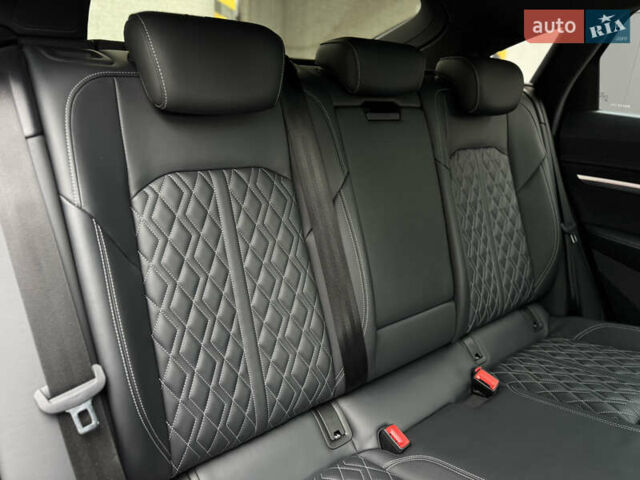 Черный Ауди E-Tron, объемом двигателя 0 л и пробегом 63 тыс. км за 44999 $, фото 36 на Automoto.ua