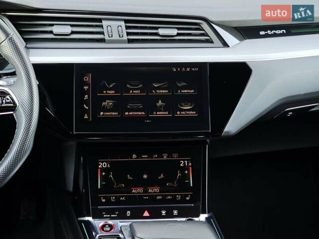 Чорний Ауді E-Tron, об'ємом двигуна 0 л та пробігом 34 тис. км за 49499 $, фото 43 на Automoto.ua