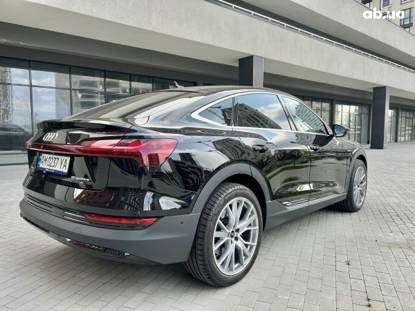 Черный Ауди E-Tron, объемом двигателя 0 л и пробегом 29 тыс. км за 57900 $, фото 4 на Automoto.ua