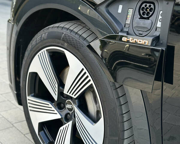 Черный Ауди E-Tron, объемом двигателя 0 л и пробегом 40 тыс. км за 26900 $, фото 22 на Automoto.ua