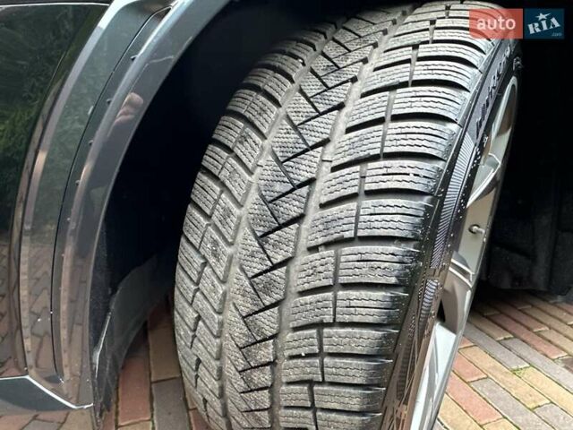 Чорний Ауді E-Tron, об'ємом двигуна 0 л та пробігом 58 тис. км за 42999 $, фото 87 на Automoto.ua