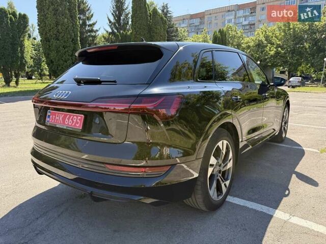 Черный Ауди E-Tron, объемом двигателя 0 л и пробегом 23 тыс. км за 38999 $, фото 12 на Automoto.ua