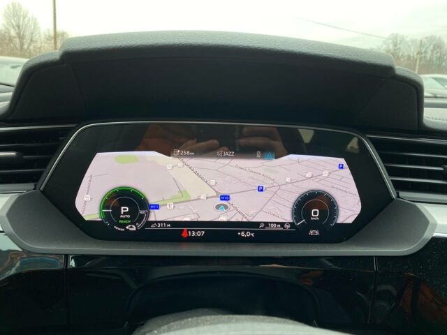 Чорний Ауді E-Tron, об'ємом двигуна 0 л та пробігом 81 тис. км за 36500 $, фото 14 на Automoto.ua