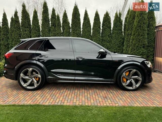 Чорний Ауді E-Tron, об'ємом двигуна 0 л та пробігом 58 тис. км за 42999 $, фото 28 на Automoto.ua