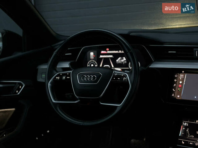 Чорний Ауді E-Tron, об'ємом двигуна 0 л та пробігом 84 тис. км за 36000 $, фото 64 на Automoto.ua