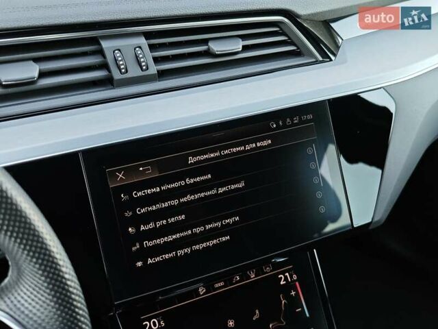 Чорний Ауді E-Tron, об'ємом двигуна 0 л та пробігом 34 тис. км за 49499 $, фото 64 на Automoto.ua