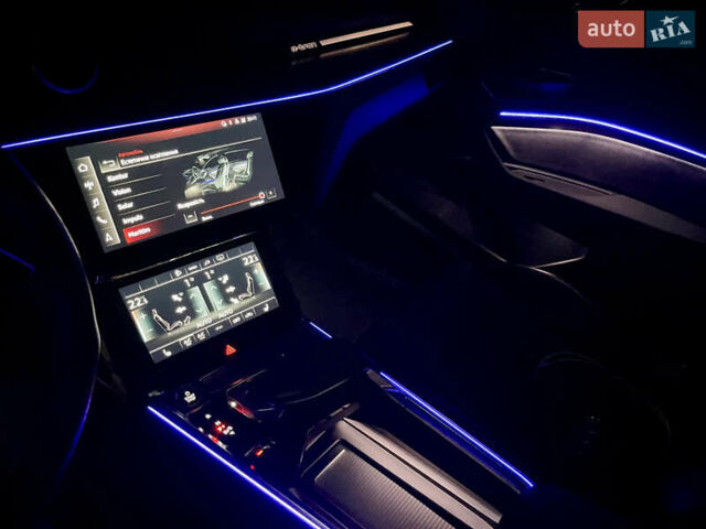 Черный Ауди E-Tron, объемом двигателя 0 л и пробегом 33 тыс. км за 53450 $, фото 38 на Automoto.ua