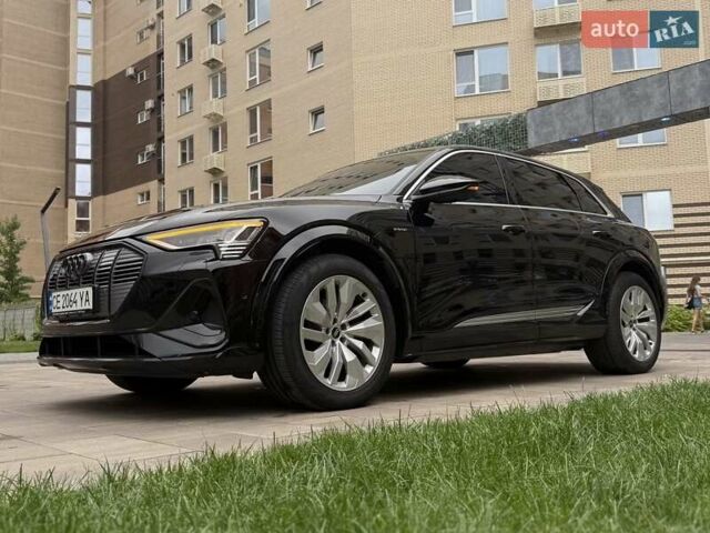 Черный Ауди E-Tron, объемом двигателя 0 л и пробегом 30 тыс. км за 45000 $, фото 4 на Automoto.ua