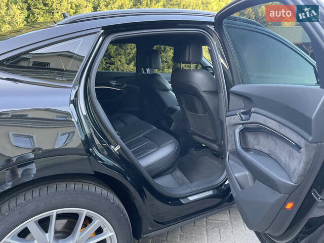 Чорний Ауді E-Tron, об'ємом двигуна 0 л та пробігом 35 тис. км за 40950 $, фото 48 на Automoto.ua
