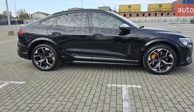 Черный Ауди E-Tron, объемом двигателя 0 л и пробегом 54 тыс. км за 43500 $, фото 17 на Automoto.ua