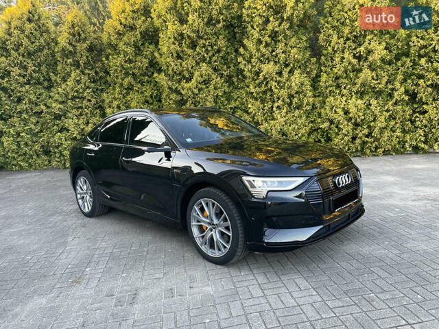 Чорний Ауді E-Tron, об'ємом двигуна 0 л та пробігом 35 тис. км за 40950 $, фото 6 на Automoto.ua