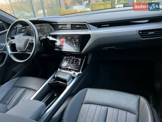 Чорний Ауді E-Tron, об'ємом двигуна 0 л та пробігом 187 тис. км за 23300 $, фото 25 на Automoto.ua