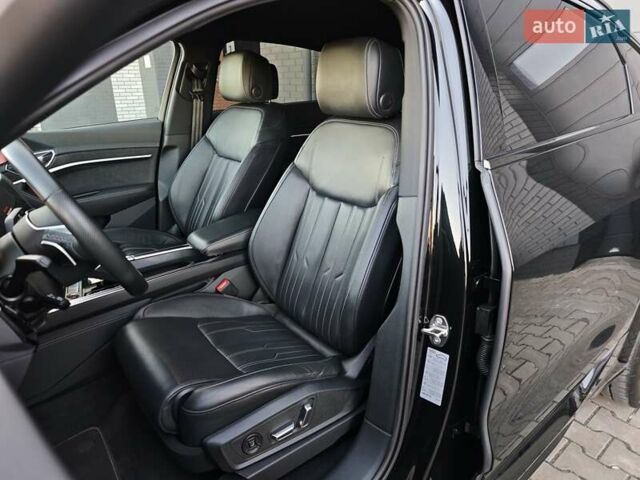 Чорний Ауді E-Tron, об'ємом двигуна 0 л та пробігом 34 тис. км за 49499 $, фото 32 на Automoto.ua
