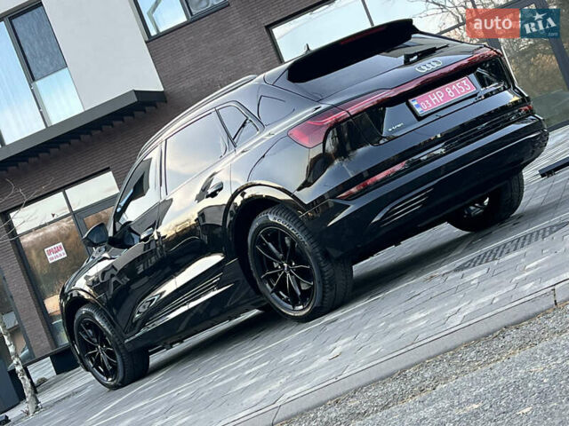 Чорний Ауді E-Tron, об'ємом двигуна 0 л та пробігом 187 тис. км за 23300 $, фото 12 на Automoto.ua