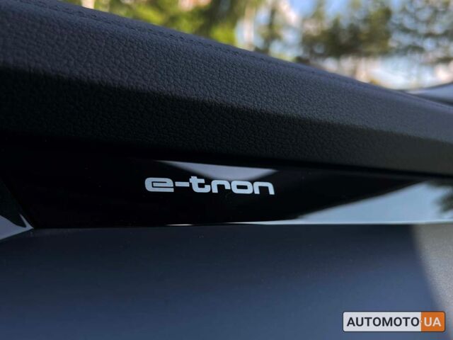 Черный Ауди E-Tron, объемом двигателя 71 л и пробегом 23 тыс. км за 30500 $, фото 21 на Automoto.ua