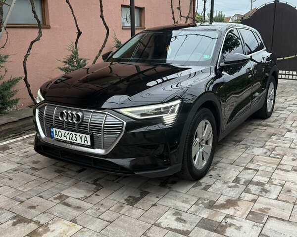 Черный Ауди E-Tron, объемом двигателя 0 л и пробегом 158 тыс. км за 26900 $, фото 18 на Automoto.ua