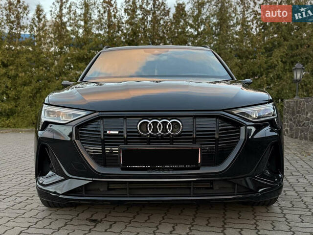 Черный Ауди E-Tron, объемом двигателя 0 л и пробегом 50 тыс. км за 44000 $, фото 76 на Automoto.ua