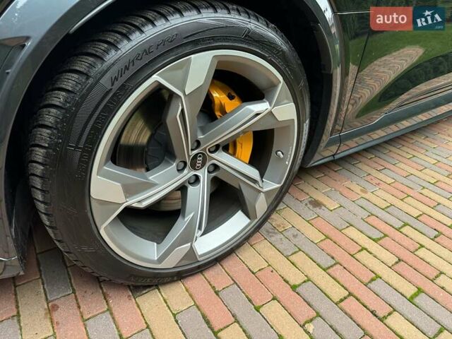 Чорний Ауді E-Tron, об'ємом двигуна 0 л та пробігом 58 тис. км за 42999 $, фото 20 на Automoto.ua