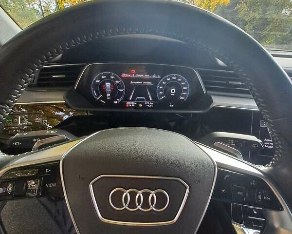 Черный Ауди E-Tron, объемом двигателя 0 л и пробегом 200 тыс. км за 27500 $, фото 23 на Automoto.ua