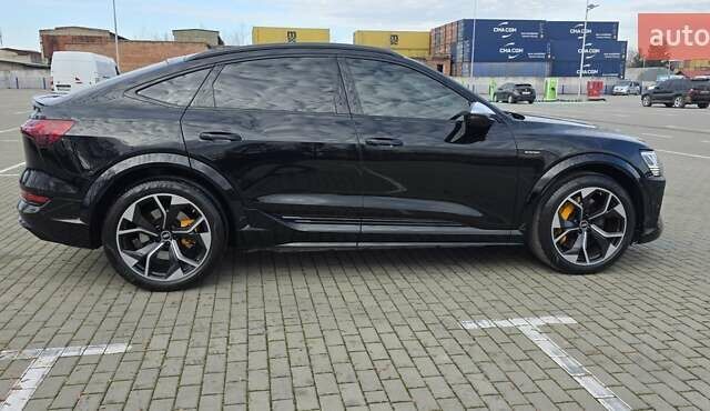 Черный Ауди E-Tron, объемом двигателя 0 л и пробегом 54 тыс. км за 43500 $, фото 19 на Automoto.ua