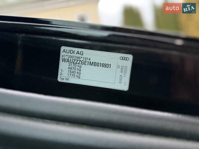 Чорний Ауді E-Tron, об'ємом двигуна 0 л та пробігом 54 тис. км за 37990 $, фото 35 на Automoto.ua