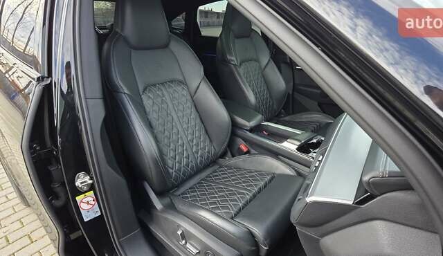 Черный Ауди E-Tron, объемом двигателя 0 л и пробегом 54 тыс. км за 43500 $, фото 89 на Automoto.ua