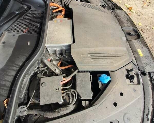 Черный Ауди E-Tron, объемом двигателя 0 л и пробегом 200 тыс. км за 27500 $, фото 50 на Automoto.ua