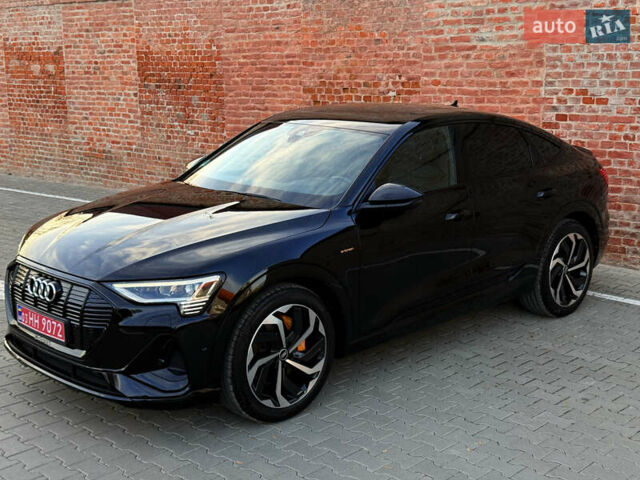 Чорний Ауді E-Tron, об'ємом двигуна 0 л та пробігом 58 тис. км за 39999 $, фото 6 на Automoto.ua