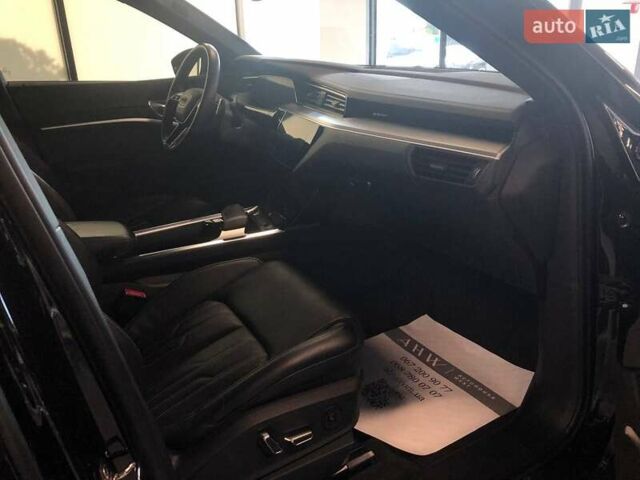 Черный Ауди E-Tron, объемом двигателя 0 л и пробегом 68 тыс. км за 39900 $, фото 36 на Automoto.ua