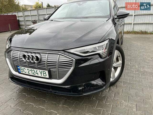 Черный Ауди E-Tron, объемом двигателя 0 л и пробегом 96 тыс. км за 34500 $, фото 7 на Automoto.ua