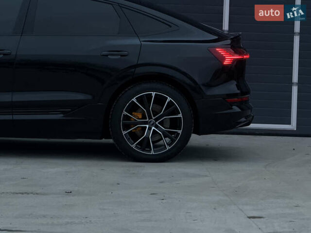 Чорний Ауді E-Tron, об'ємом двигуна 0 л та пробігом 84 тис. км за 36000 $, фото 20 на Automoto.ua