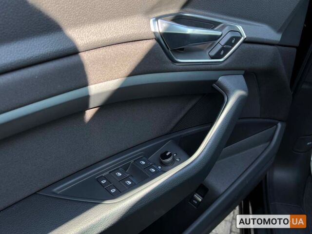 Черный Ауди E-Tron, объемом двигателя 71 л и пробегом 23 тыс. км за 30500 $, фото 18 на Automoto.ua