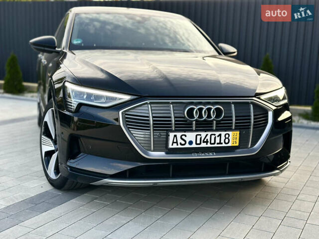 Черный Ауди E-Tron, объемом двигателя 0 л и пробегом 40 тыс. км за 26900 $, фото 4 на Automoto.ua