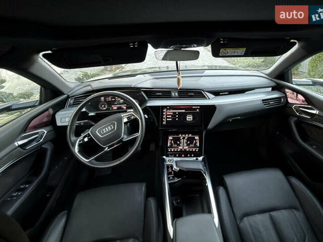 Черный Ауди E-Tron, объемом двигателя 0 л и пробегом 50 тыс. км за 44000 $, фото 18 на Automoto.ua