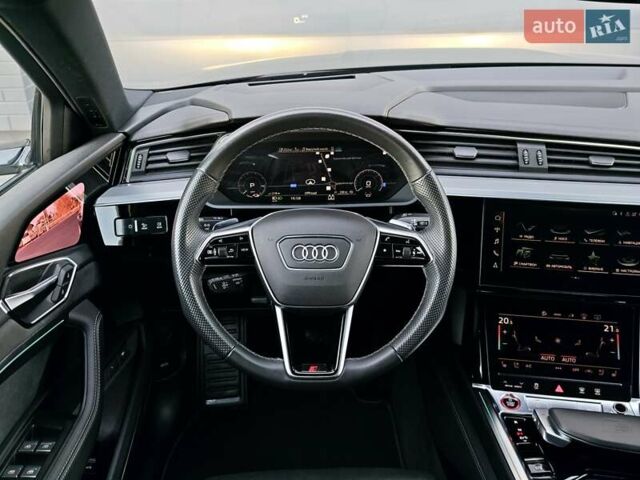 Чорний Ауді E-Tron, об'ємом двигуна 0 л та пробігом 34 тис. км за 49499 $, фото 38 на Automoto.ua