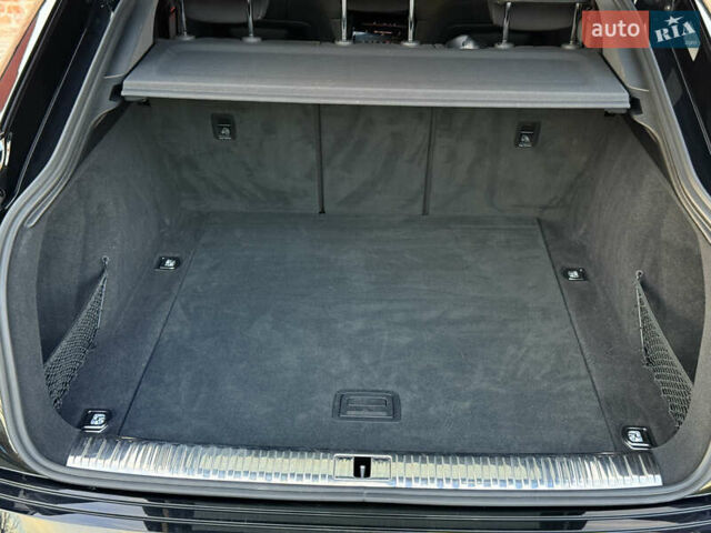 Чорний Ауді E-Tron, об'ємом двигуна 0 л та пробігом 58 тис. км за 39999 $, фото 32 на Automoto.ua