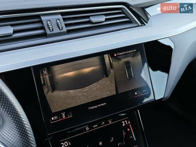 Чорний Ауді E-Tron, об'ємом двигуна 0 л та пробігом 34 тис. км за 49499 $, фото 63 на Automoto.ua