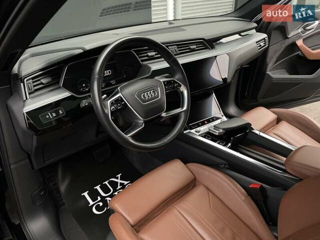 Черный Ауди E-Tron, объемом двигателя 0 л и пробегом 66 тыс. км за 41900 $, фото 47 на Automoto.ua