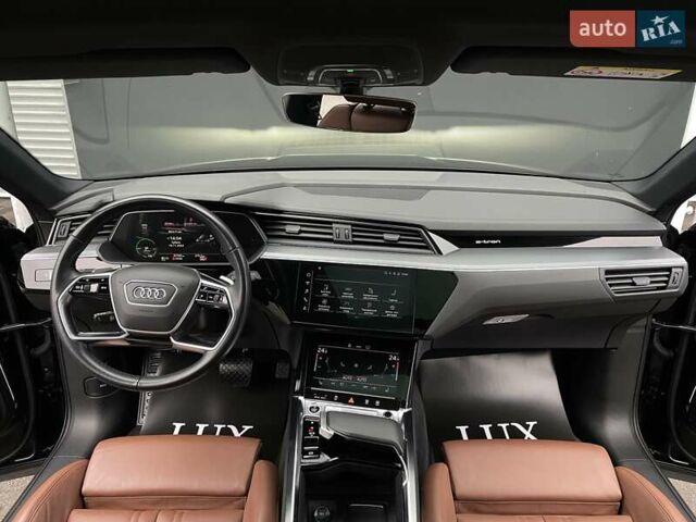Черный Ауди E-Tron, объемом двигателя 0 л и пробегом 66 тыс. км за 41900 $, фото 55 на Automoto.ua