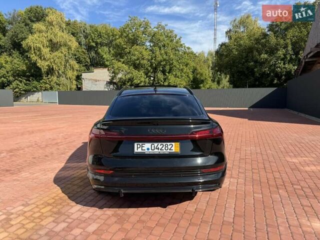 Черный Ауди E-Tron, объемом двигателя 0 л и пробегом 127 тыс. км за 37900 $, фото 3 на Automoto.ua