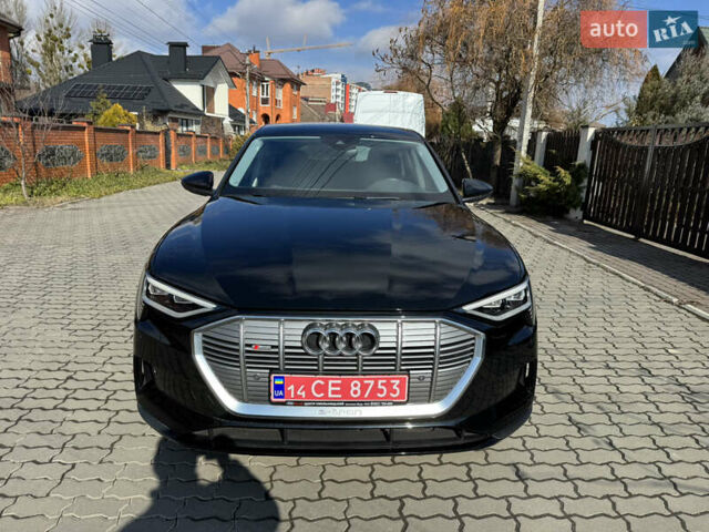 Чорний Ауді E-Tron, об'ємом двигуна 0 л та пробігом 90 тис. км за 24200 $, фото 3 на Automoto.ua